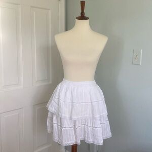 NEVER WORN white American eagle skirt, size L